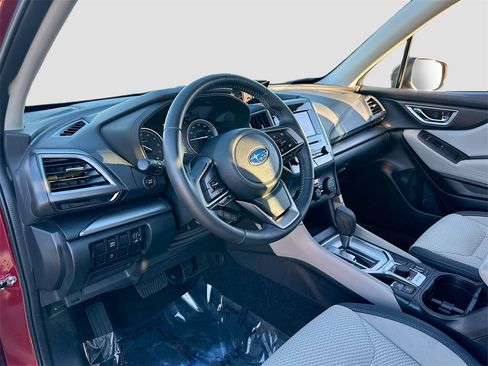 Used 2021 Subaru Forester Premium image 9