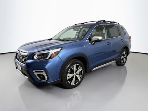 Used 2021 Subaru Forester Touring AWD/4WD image 3