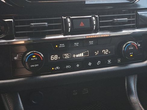 Used 2025 Nissan Pathfinder Rock Creek AWD/4WD image 15