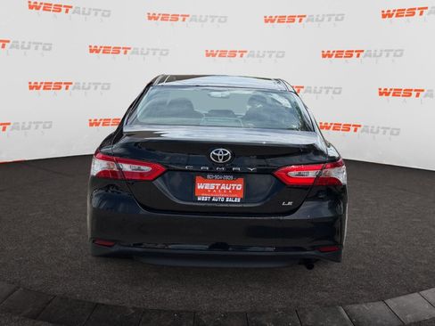 Used 2018 Toyota Camry LE w/ Convenience Package FWD image 4