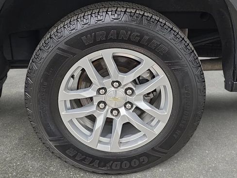 Used 2019 Chevrolet Silverado 1500 LT AWD/4WD image 30
