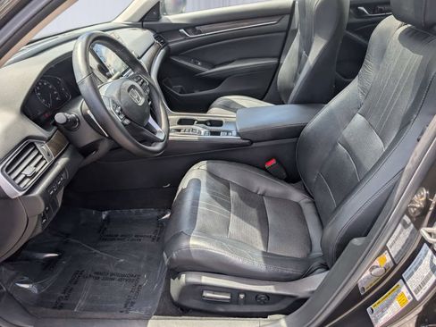 Certified 2018 Honda Accord Touring image 14