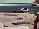 Used 2013 Lincoln MKT AWD image 3