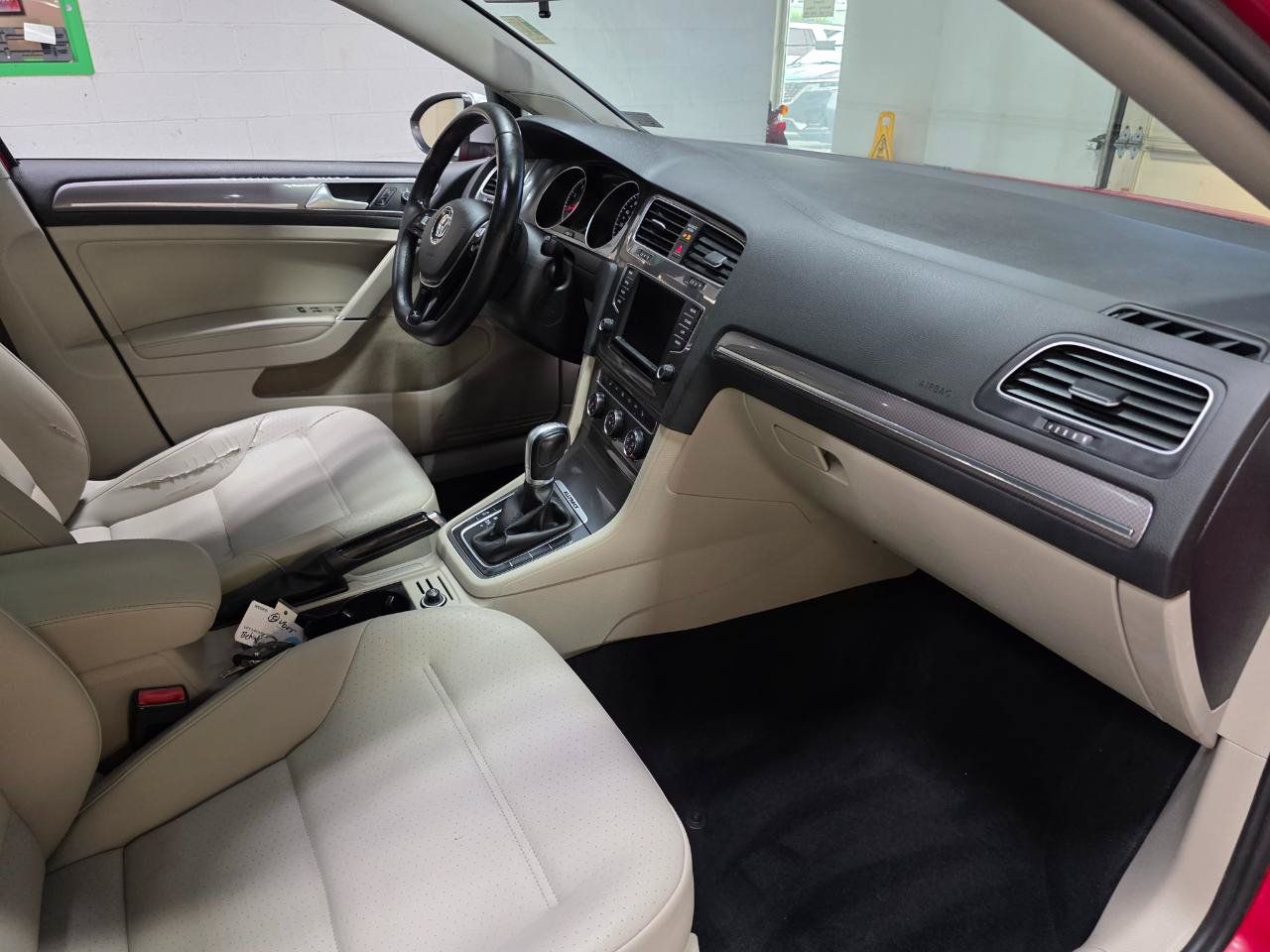 Used 2017 Volkswagen Golf Alltrack SE AWD/4WD image 25
