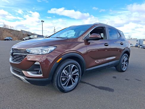 Used 2022 Buick Encore GX Select image 3