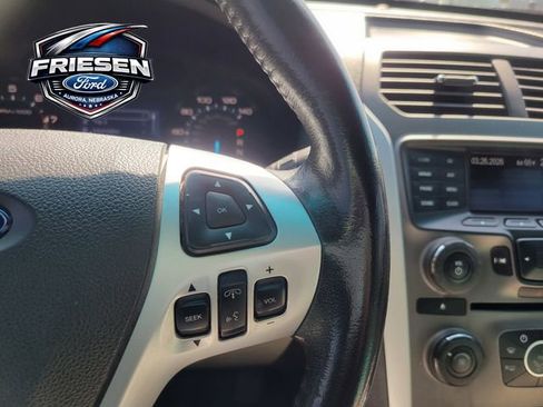 Used 2013 Ford Explorer XLT image 15