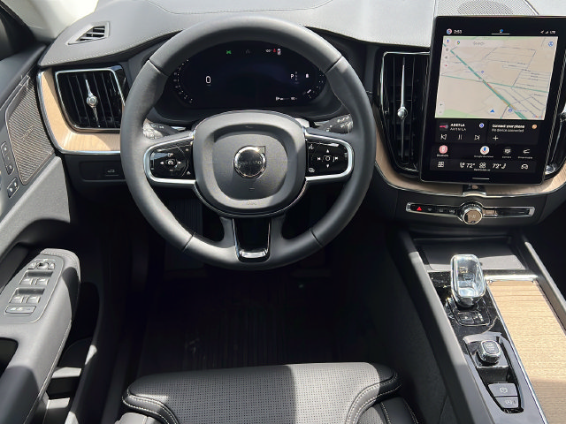 New 2027 Volvo XC60 B5 Ultra AWD/4WD image 14
