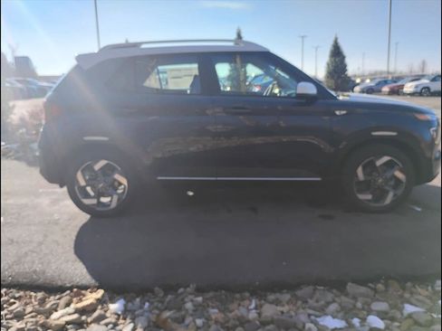 New 2026 Hyundai Venue SEL image 7