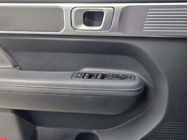 Used 2026 Hyundai Santa Fe SEL FWD image 15