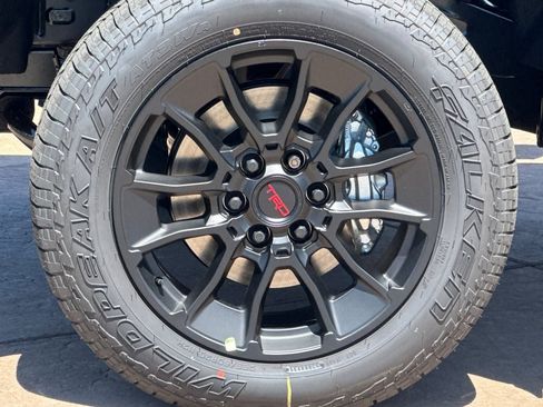 New 2026 Toyota Tundra Platinum AWD/4WD image 33