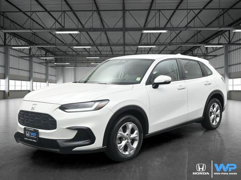 Certified 2024 Honda HR-V LX image 1