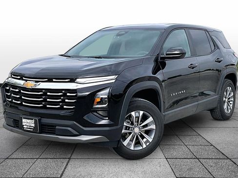 Used 2025 Chevrolet Equinox LT FWD image 1