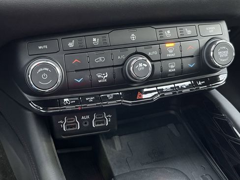 Used 2023 Dodge Durango Citadel image 31