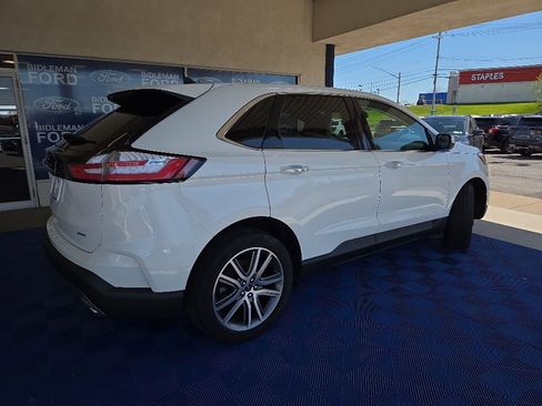 Used 2022 Ford Edge Titanium AWD/4WD image 8