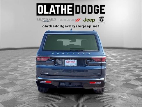 Used 2023 Jeep Wagoneer L Series II AWD/4WD image 28