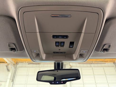 Used 2016 GMC Sierra 2500 Denali w/ Suspension Package, Off-Road image 22