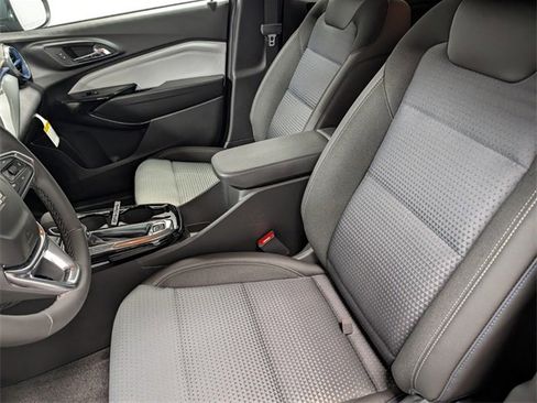 New 2026 Chevrolet Trax LT w/ Driver Confidence Package image 9