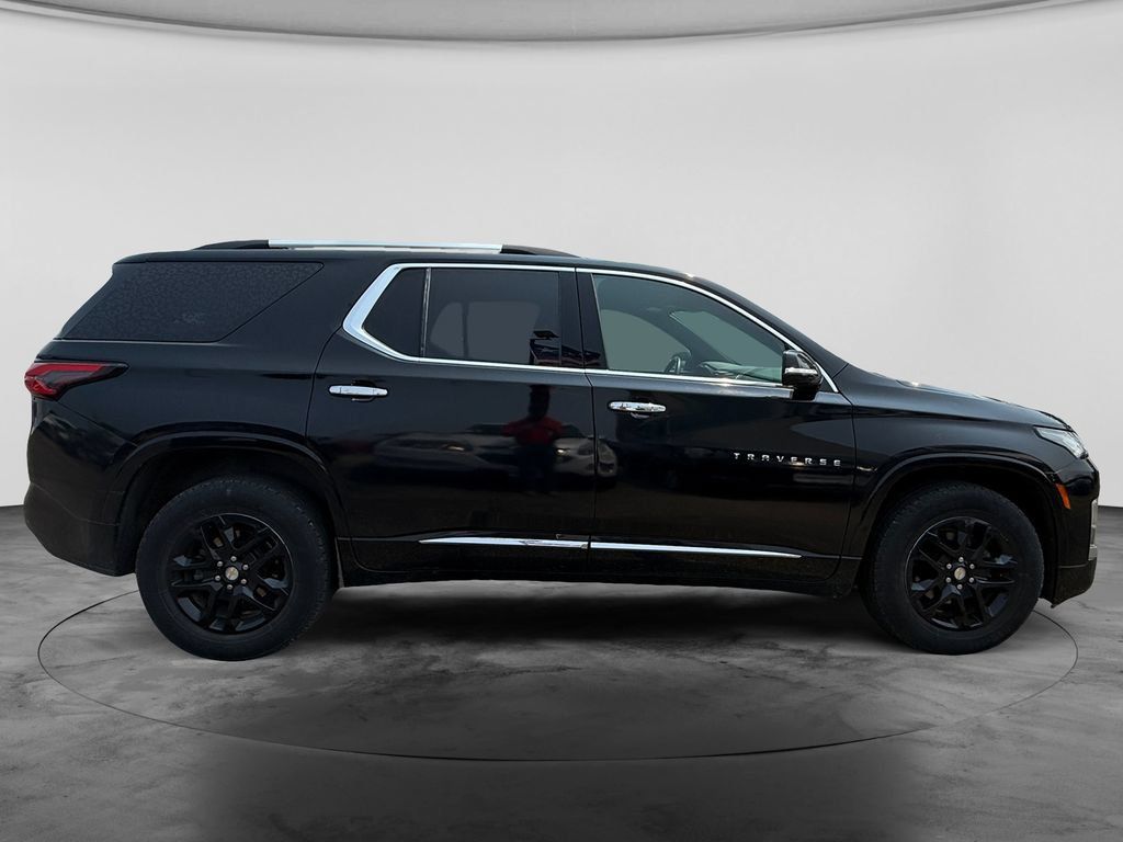 Used 2023 Chevrolet Traverse Premier AWD/4WD image 9