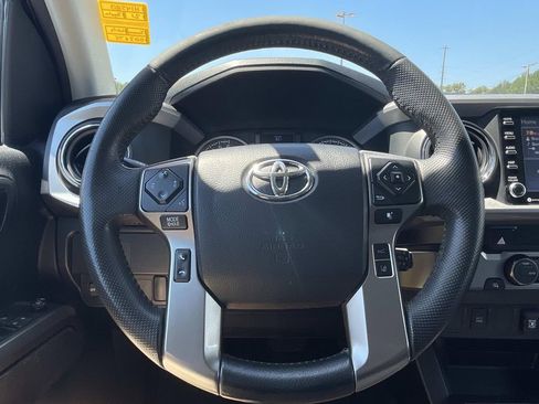 Used 2021 Toyota Tacoma SR5 RWD image 23