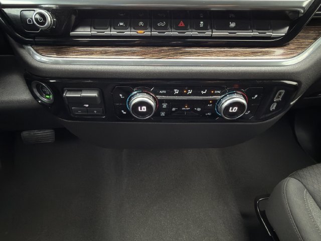Used 2023 GMC Sierra 1500 Elevation AWD/4WD image 19