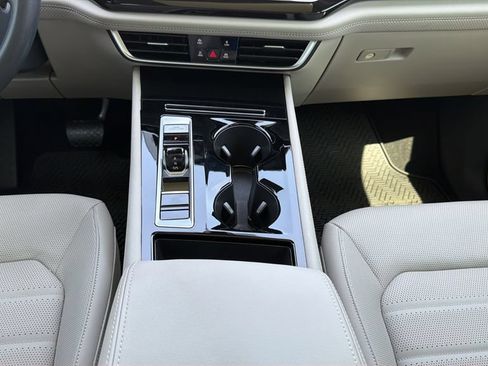 Certified 2026 Volkswagen Atlas SEL AWD/4WD image 20