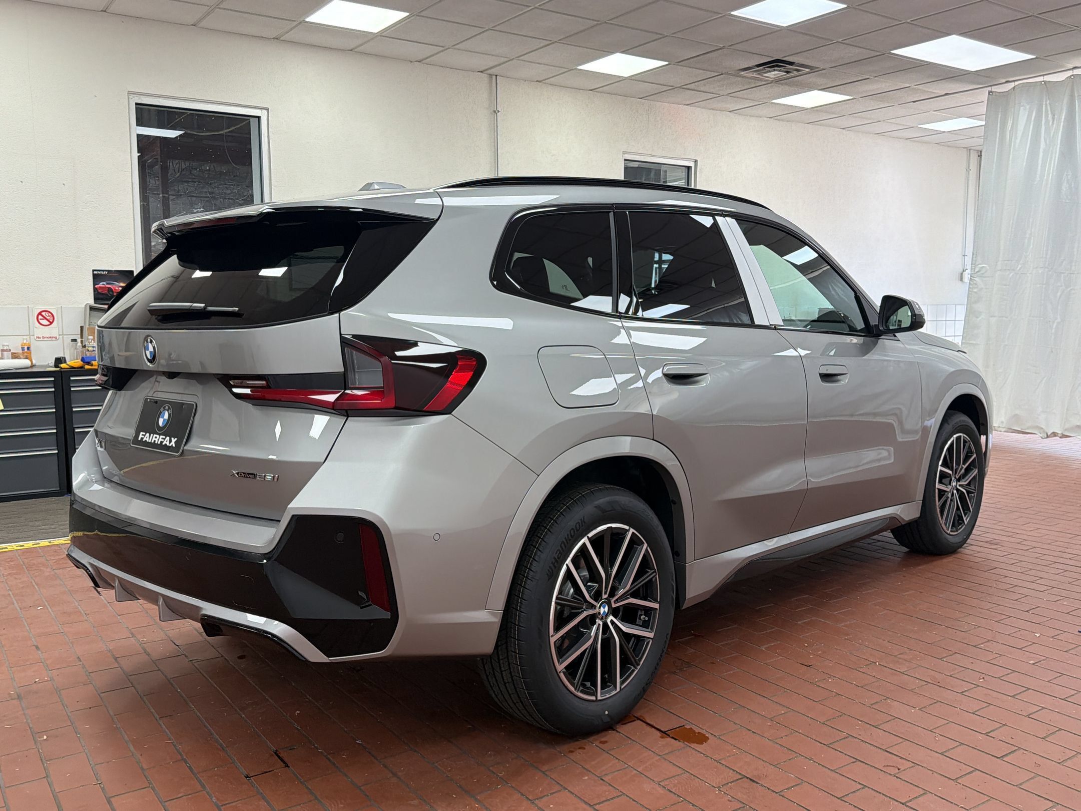 Used 2026 BMW X1 xDrive28i w/ Technology Package AWD/4WD image 9
