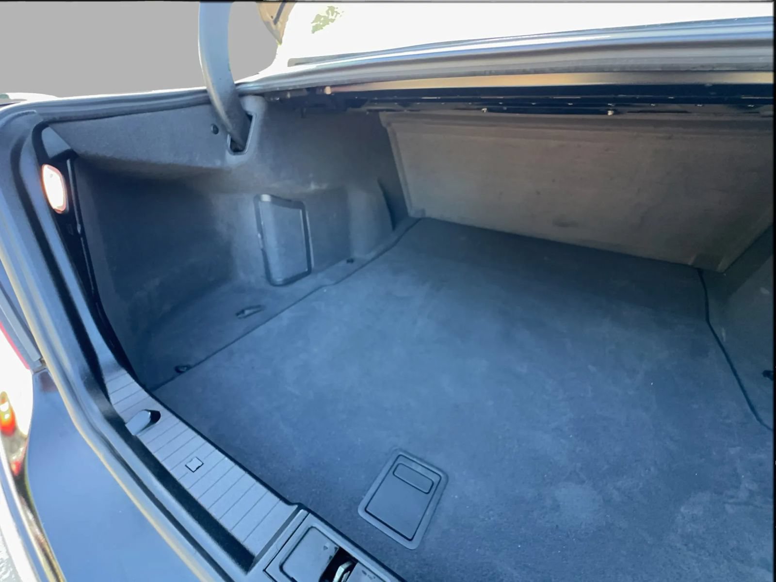 Used 2003 Mercedes-Benz E 320 Sedan image 48