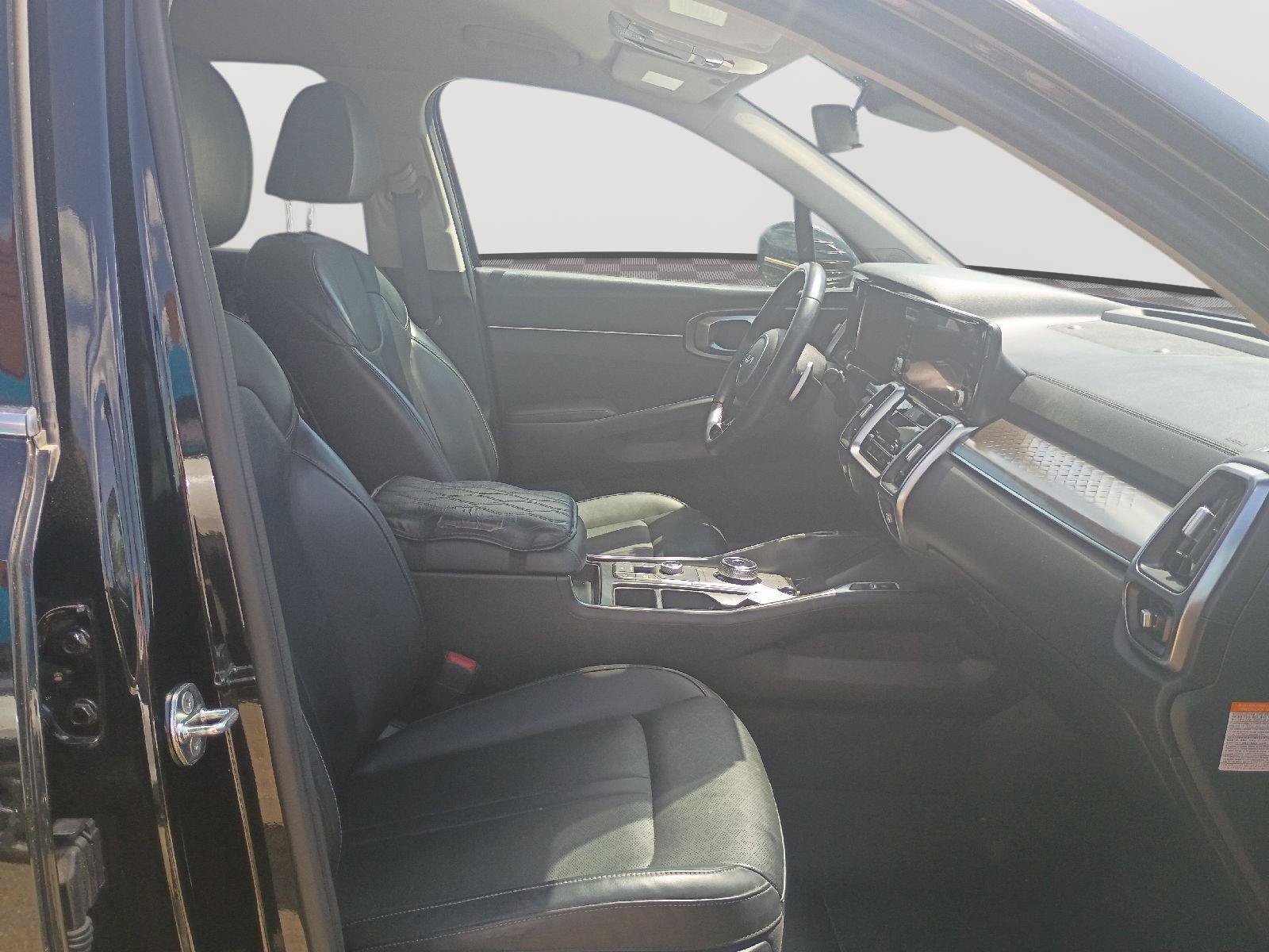 Used 2022 Kia Sorento EX AWD/4WD image 8