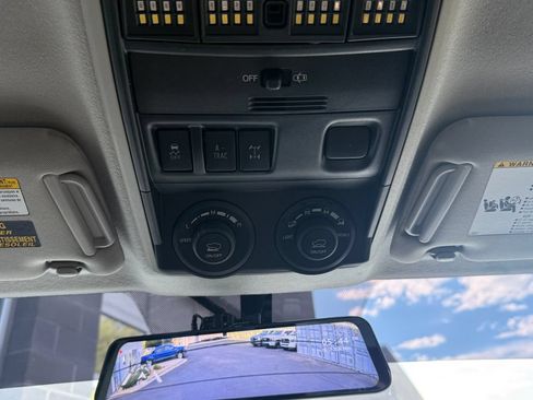 Used 2019 Toyota 4Runner TRD Off-Road AWD/4WD image 30
