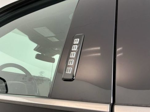 Used 2023 Ford F350 Platinum AWD/4WD image 14