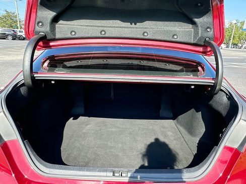 Used 2018 Toyota Camry SE image 24