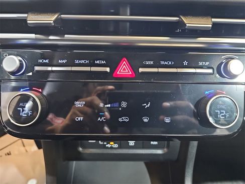 New 2026 Hyundai Tucson Blue SE image 22