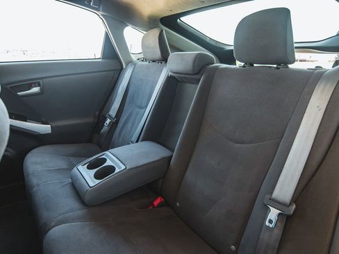 Used 2011 Toyota Prius Five image 10