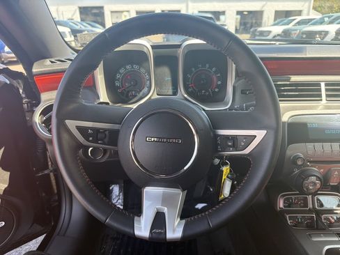Used 2010 Chevrolet Camaro SS w/ RS Package RWD image 11
