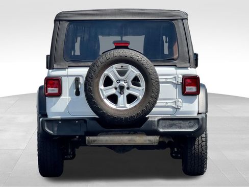 Used 2022 Jeep Wrangler Unlimited Sport AWD/4WD image 6