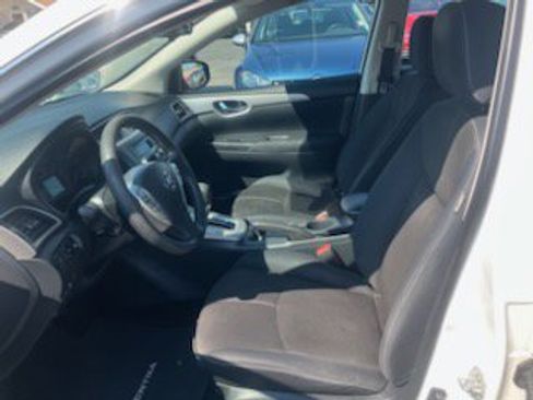 Used 2015 Nissan Sentra S image 7