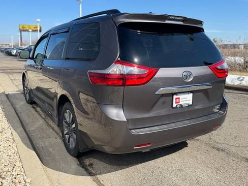 Certified 2020 Toyota Sienna Limited image 46