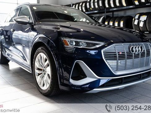 Used 2022 Audi e-tron S Prestige image 1