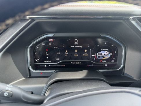 Used 2024 GMC Sierra 2500 AT4 w/ AT4 Premium Plus Package AWD/4WD image 13