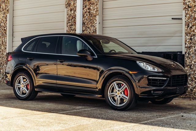 Used 2012 Porsche Cayenne Turbo AWD/4WD image 43