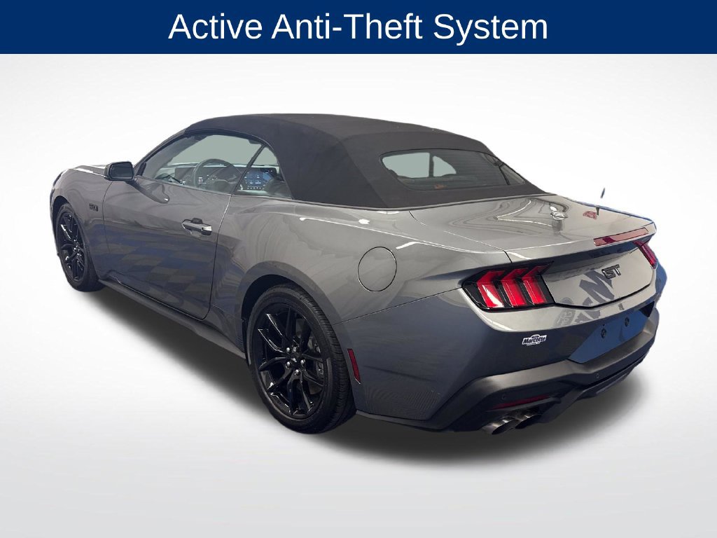 Used 2025 Ford Mustang GT Premium RWD image 3