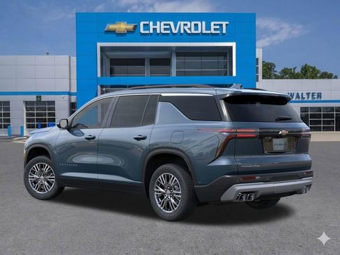 New 2026 Chevrolet Traverse LT w/ Driver Confidence Package FWD image 4