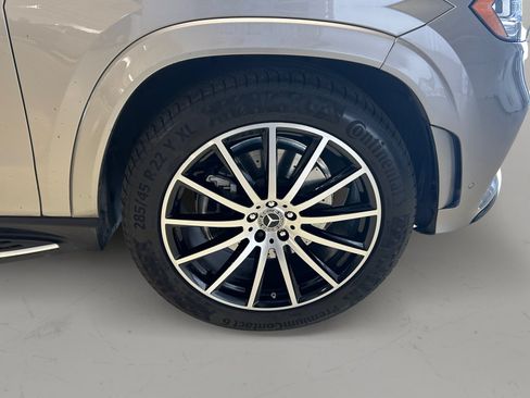 Used 2023 Mercedes-Benz GLS 450 4MATIC image 9