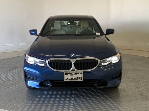Used 2021 BMW 330i xDrive Sedan w/ Premium Package image 6