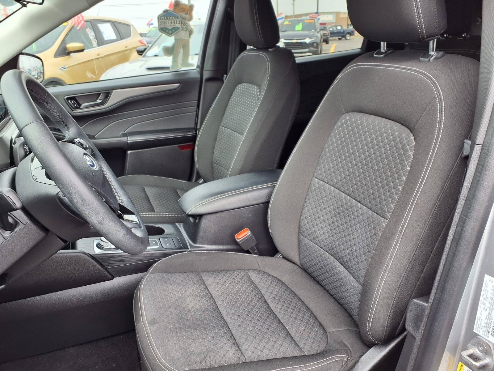 Used 2023 Ford Escape Active AWD/4WD image 4