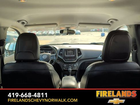 Used 2020 Jeep Cherokee Latitude Plus w/ Cold Weather Group image 20