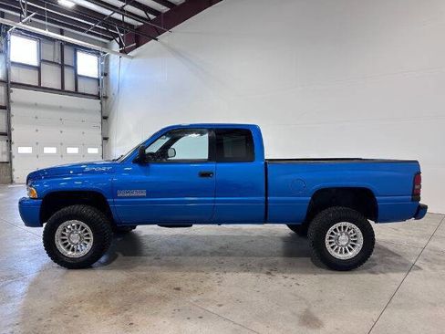 Used 1999 Dodge Ram 2500 Truck 4x4 Club Cab image 10