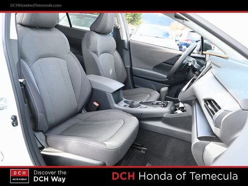 Used 2024 Subaru Crosstrek 2.0i Premium image 21