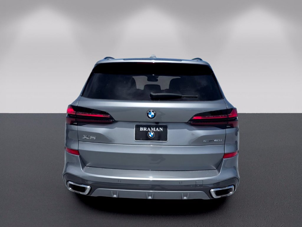 Certified 2025 BMW X5 sDrive40i w/ M Sport Package RWD image 5