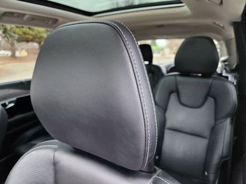 Used 2021 Volvo XC90 T8 Inscription w/ Advanced Package image 13